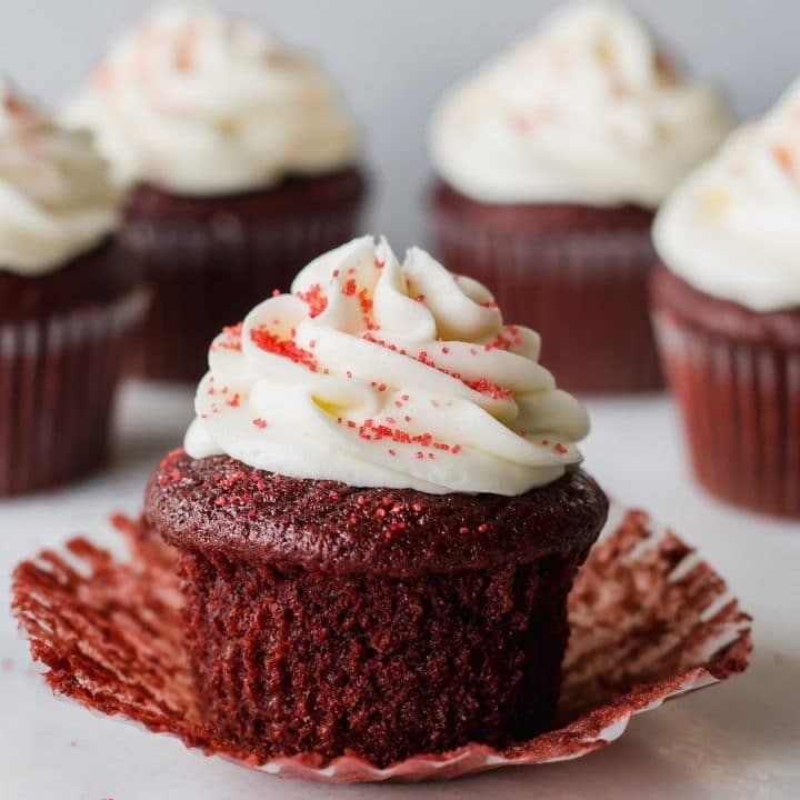 Red-Velvet-Cupcake