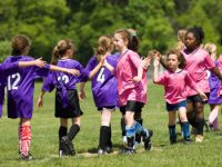girl showing good sportsmanship