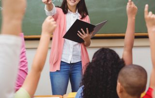 How students can establish communication with teachers.