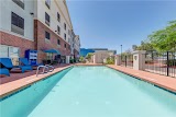 Hampton Inn Phoenix-Midtown-Downtown Area hotel for wedding childcare and wedding babysitting in Phoenix, AZ
