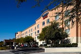 Fairfield by Marriott Inn & Suites Phoenix Midtown hotel for wedding childcare and wedding babysitting in Phoenix, AZ